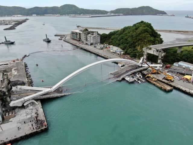 What Caused Taiwan’s Nanfang’ao Bridge to Collapse?