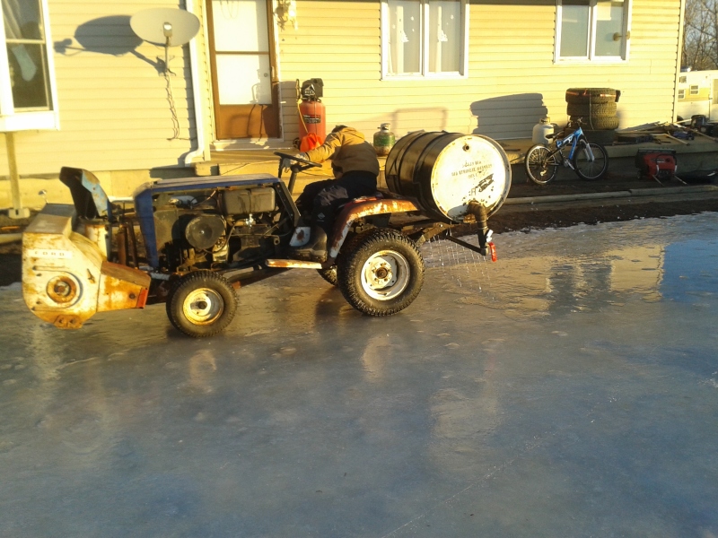 Mini Zamboni Engineers with Hobbies EngTips