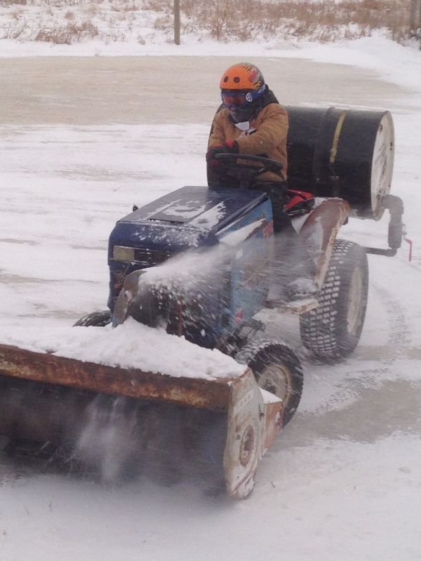 Mini Zamboni Engineers with Hobbies EngTips