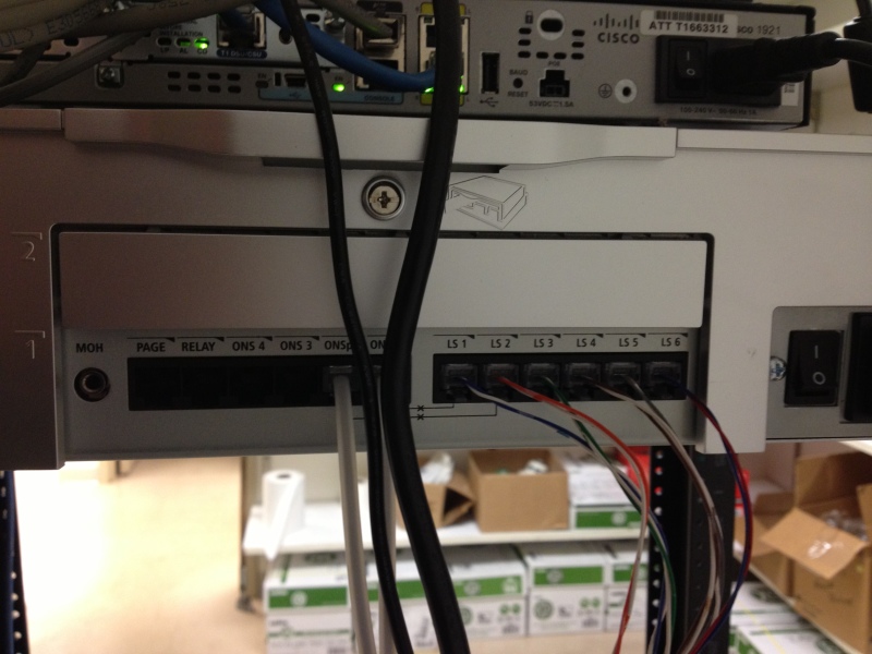 Mitel_CX_II_bgrogy.jpg