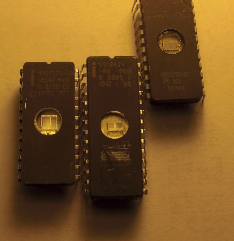 EPROMS_qdffsg.jpg