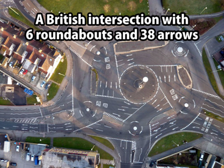 roundabout-swindon_xjdry4.jpg