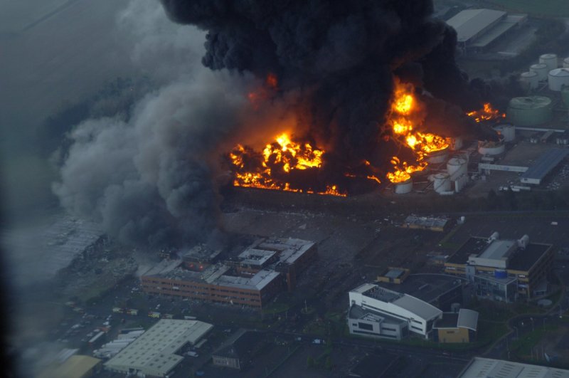 buncefield_pnc_brp6py.jpg