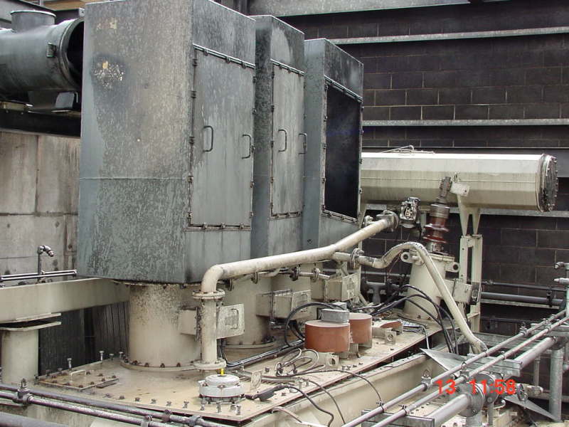 Unit_transformer_isophase_duct_terminal_cubicles_1_d737gw.jpg