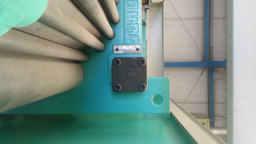 Tie_bar_clamp_in_situ_dpu0km.jpg