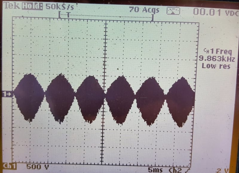 Ulrasonic_waveform_several_cycles_20180920_174938_ttidse.jpg