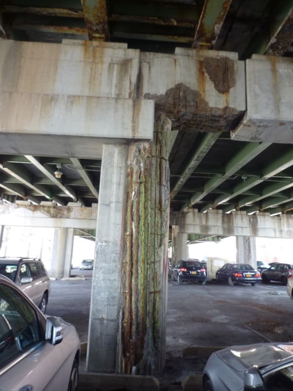 Pier_65_Column_Looking_North_gipwmd.jpg
