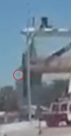 Bridge_debris_in_video_moxm3h.jpg