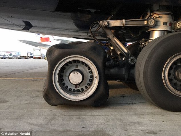 A380-800_Square_Tire_b3v1v4.jpg