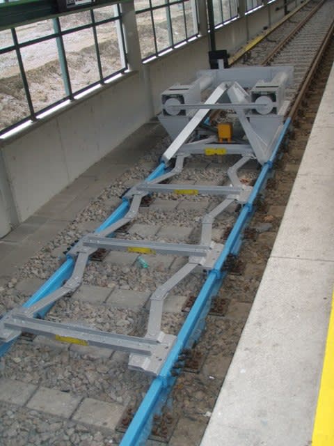 rail_stop_j9uctv.jpg