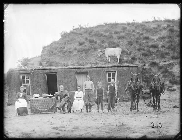 Mud_Hut_phwsa9.jpg