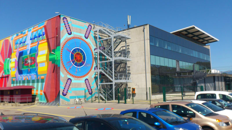 Cern_uil8db.jpg