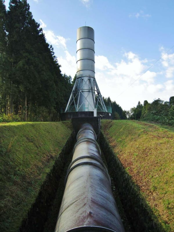 surge_tank_butress_IMG_4852_l82we9.jpg