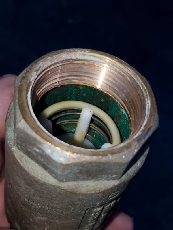bad_check-valve_spring2_jmc4cw.jpg