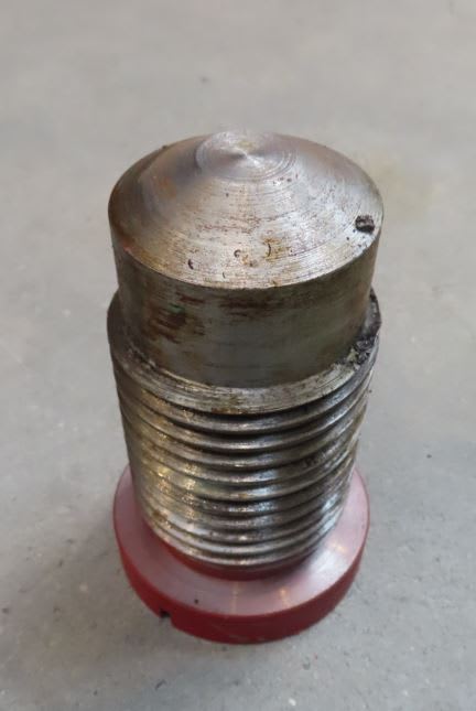 m64screw_g0udtv.jpg