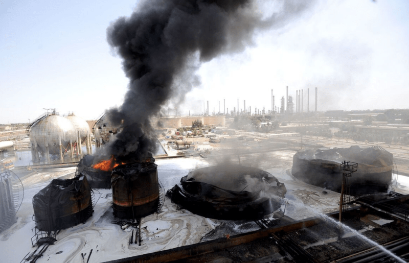 Tehran_Oil_Refinery_-_Last_moments_of_fire_zycveb.png