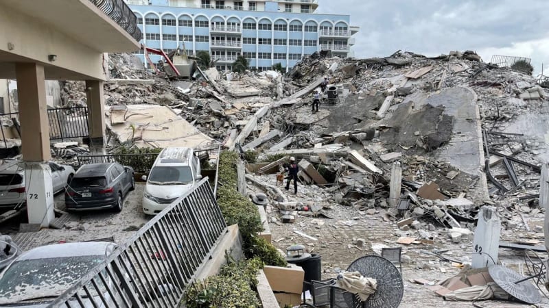 062421_n13-surfside-building-collapse-daytime-miami-dade-fire_tvd089.jpg