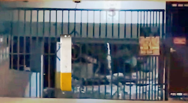 Column_27_superimposed.800_dispmf.jpg