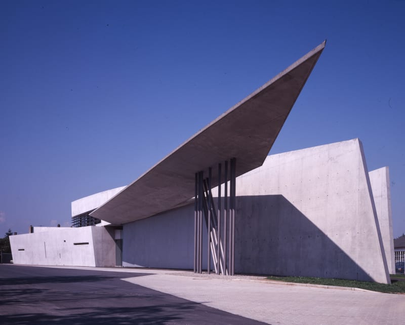 vitra-fire-station-zaha-hadid_901_CR_SP_018_apblqf.jpg