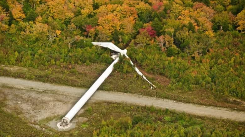 collapsed-wind-mill_u8afms.jpg