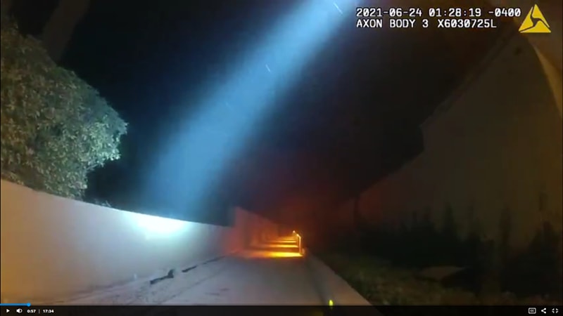 Body_Cam_of_Gravel_Strip.01_fdwbag.jpg