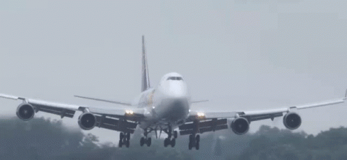 hard-landing-747_lxr9ew.gif