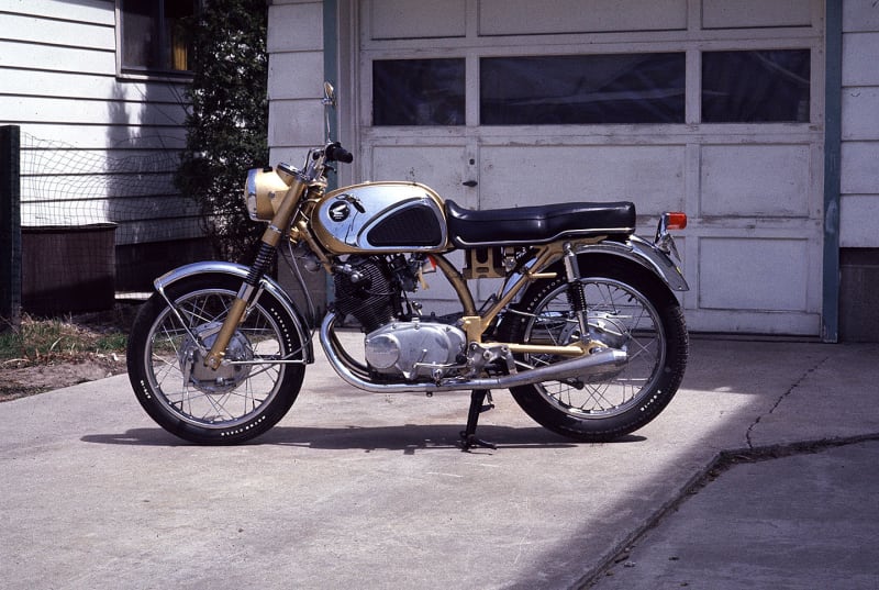 Honda_305_1974_fnihmj.jpg