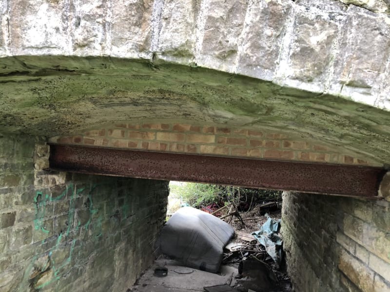 concrete_arch_with_steel_beams_b7mwgh.jpg