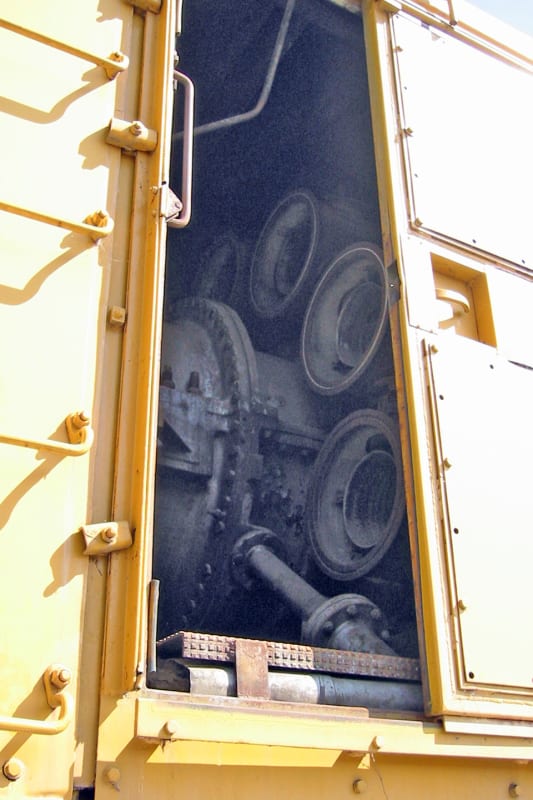 GG-098_ql7dxj.jpg