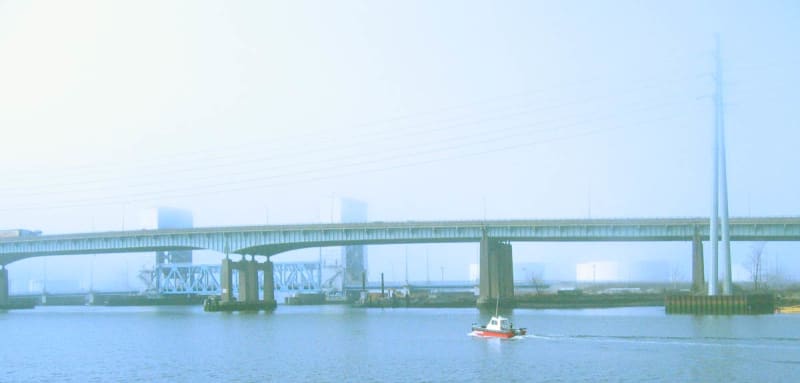 Pearl_Harbor_Memorial_Bridge__Connecticut_s0v77r.jpg