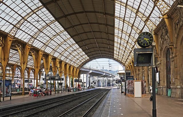 Charles-de-Gaulle-to-Gare-de-Lyon-640x410_cmxgxg.jpg