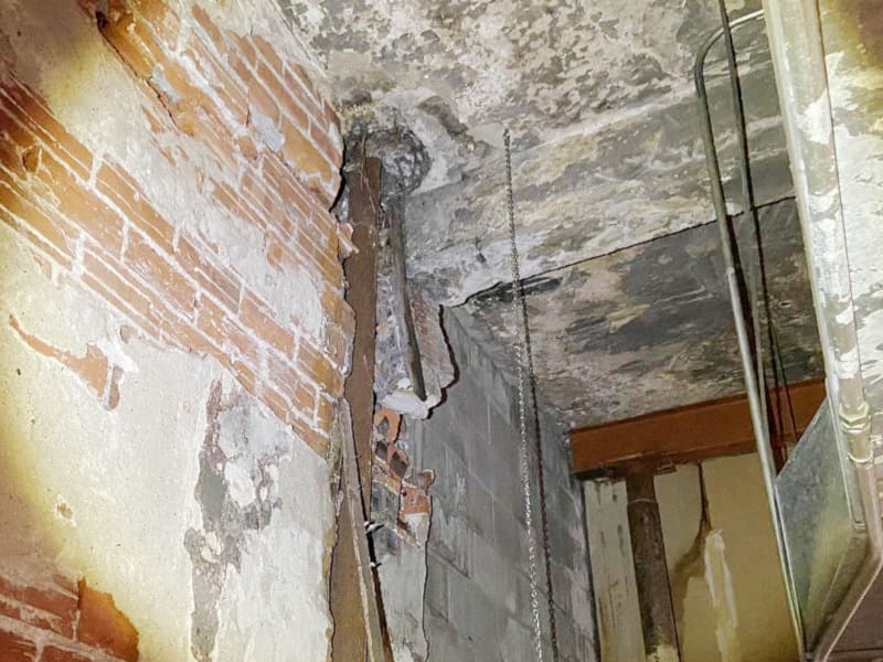 Failing_Structural_Brick_jhnct0.jpg
