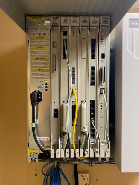 Avaya_phone_5_xvkrez.jpg