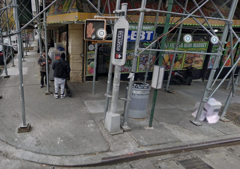 Street_Scene_with_trash_bin_and_box_vijq9m.jpg