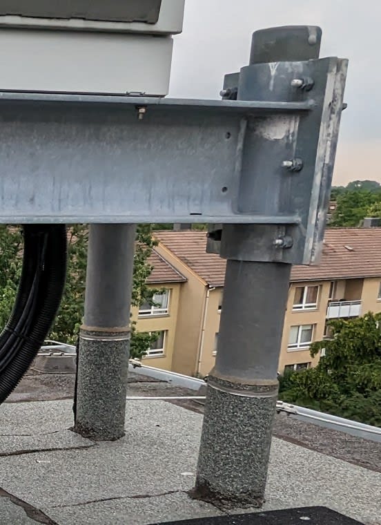 1_ug33au.jpg