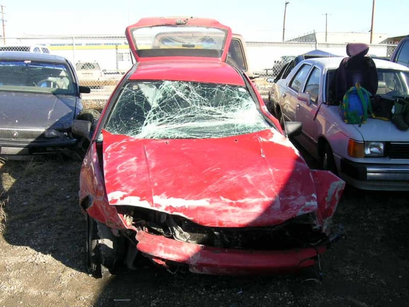VW_Damage_Front_xm0kwz.jpg