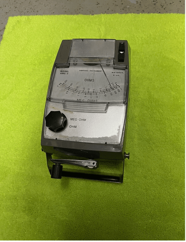 Amprobe_Instrument_Amc-3_Insulation_Tester_jxk8ng.png