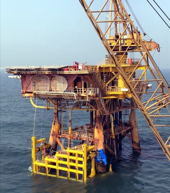 B55-Platform-ephoto_yhnmlq.jpg