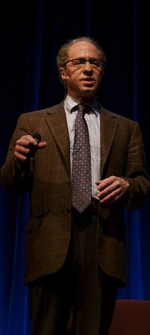 Futurist Ray Kurzweil at the Advanced Manufacturing Expoand Conference in Anaheim, Calif. (Image courtesy of Solar Power World.)