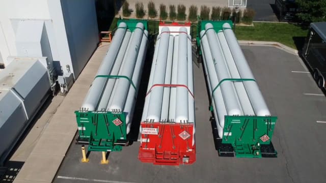Hydrogen tanks. (Image courtesy of Microsoft.)