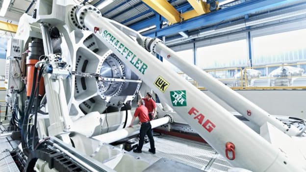 A 20,000 SEAT BET. Recent wins, including General Motors (50,000 seats) and global manufacturer of rolling element bearings for automotive, aerospace and industrial uses, Schaeffler Group (20,000 seats), were two of several important reasons for Aras to be named one of CIMdata’s PLM Mind Share Leaders during this year. According to CIMdata, Aras is now “on par with the cPDm leaders.”