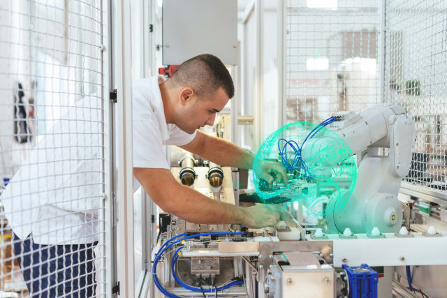 With proper collaboration and digital support, employees focus on KPI rather than sending data around. (Image courtesy of Siemens Digital Industries Software.)