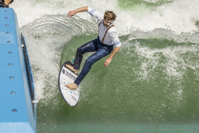 THE.RIVERWAVE opening. (Image courtesy of buero36.at.)