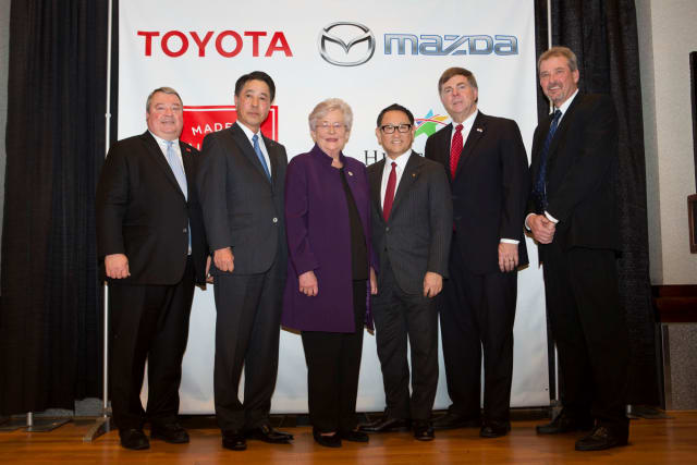 Following today's press conference, the speakers joined together to celebrate the announcement (left to right): Secretary Greg Canfield, Mazda Motor Corporation President and Chief Executive Officer Masamichi Kogai, Alabama Govornor Kay Ivey, Toyota Motor Corporation President Akio Toyoda, Huntsville Mayor Tommy Battle, Commission Chairman Mark Yarbrough. (Image courtesy of Toyota.)