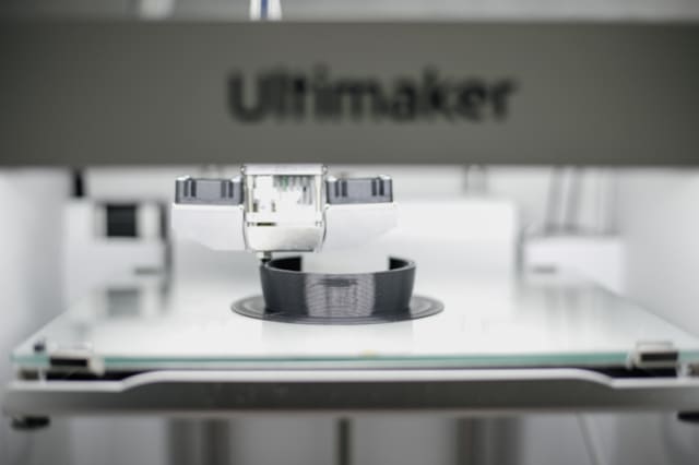The Ultimaker printer in the process of generating a custom prosthetic (IMAGE: The Victoria Hand Project).