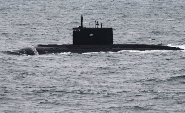The Russian Kilo submarine.