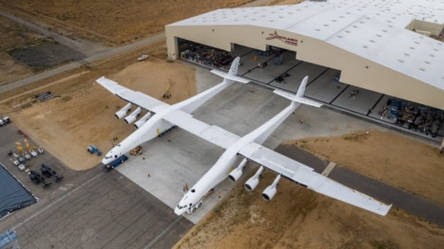 Figure 1. Stratolaunch: It's big. (Image courtesy of Stratolaunch Systems Corp.)