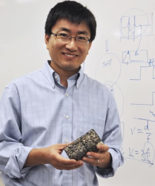 Assistant Professor Sheng Dai. (Image courtesy of Georgia Tech.)
