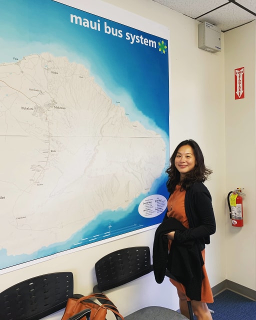 Chu visiting Remix partner Maui Bus.
