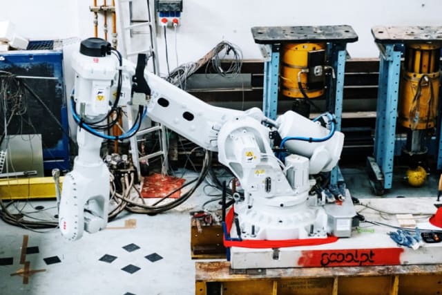 The Scoolpt robotic arm was used by Prvok to complete the house in two days' time. (Image courtesy of Prvok.)